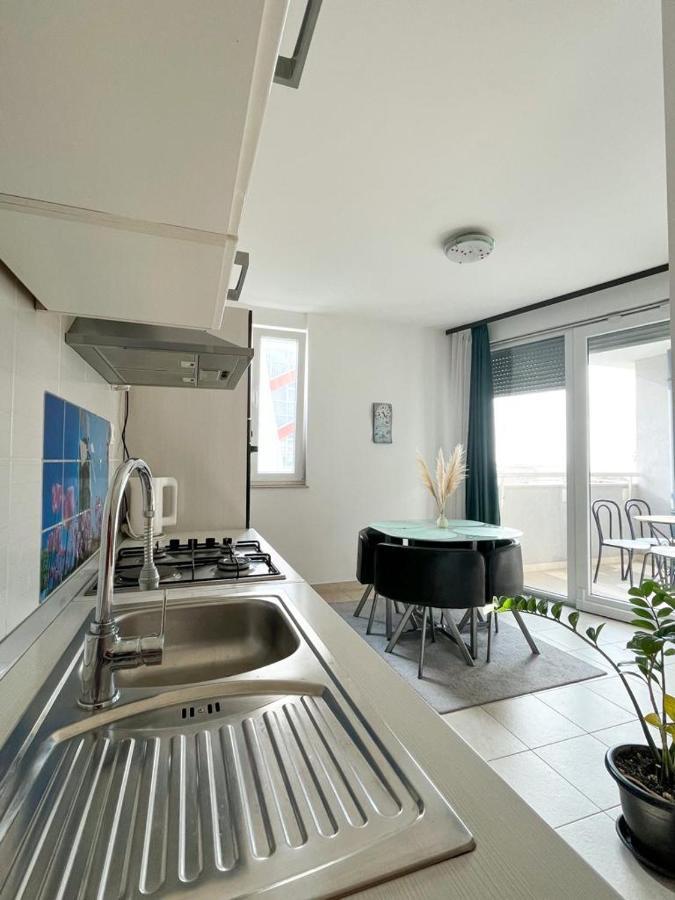 Apartman Milla Макарська Екстер'єр фото