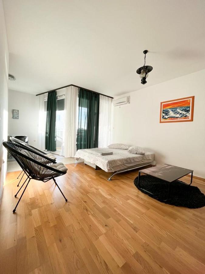 Apartman Milla Макарська Екстер'єр фото