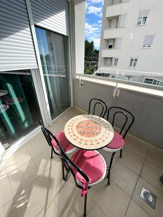 Apartman Milla Макарська Екстер'єр фото