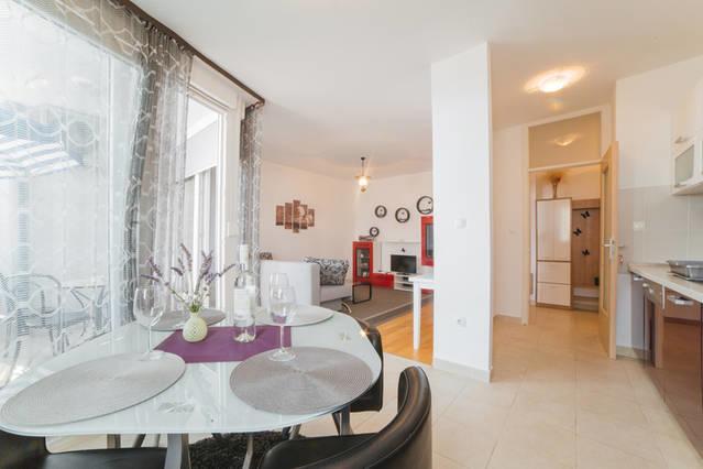 Apartman Milla Макарська Екстер'єр фото